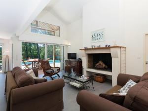 A seating area at Villa with large garden near Etang de Laprade