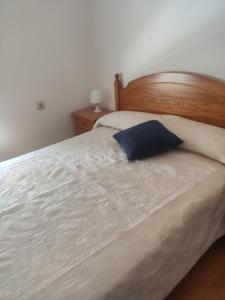 A bed or beds in a room at Mirador de los Amantes - VUTE-23-019