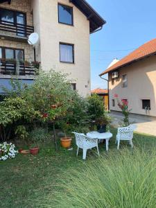 Zahrada ubytování Privatna kuća 1