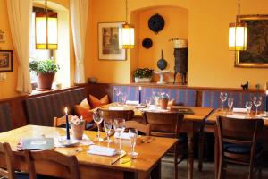 Restaurant o un lloc per menjar a Landgasthaus Schwarzbachtal