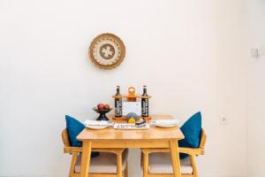 Getränke in der Unterkunft Aeera Villa Canggu by Ini Vie Hospitality