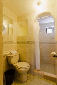 Et badeværelse på Hotel Casa 12 Reales Guanajuato