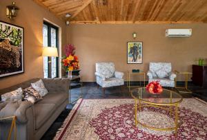 Aalia Jungle Retreat and Spa, Bandarjudh, Haridwar - Araiya Anthology的休息区