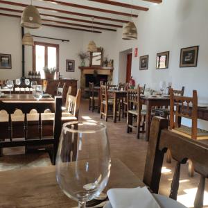 Restaurace v ubytování Pensión Mesón La Lonja - Herbers