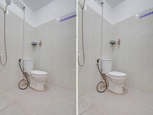 twee foto's van een badkamer met een toilet en een douche bij OYO 92946 Dekna Homestay Syariah in Pekanbaru