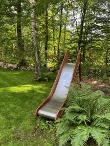 Zahrada ubytování Bokis - Modern Forest Cottage