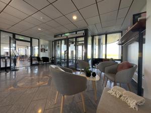 Adventure Hotel Hellissandur的休息区