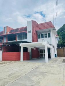 Gambar di galeri bagi Penang Waterfall Botanic Garden Bungalow Villa di George Town