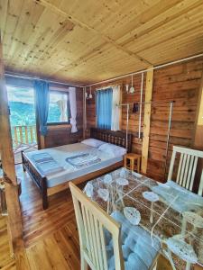 Postel nebo postele na pokoji v ubytování Breathe Inn