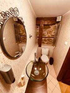 Koupelna v ubytování Arnaia B&B central
