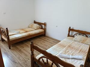 Apartment Pantovic 객실 침대