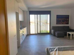 Kuchyň nebo kuchyňský kout v ubytování Modern Loft in Terrassa