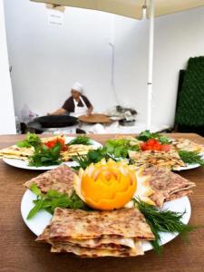 Jídlo v hotelu nebo okolí
