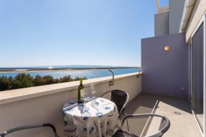 Ein Balkon oder eine Terrasse in der Unterkunft Adriatic Queen Residence