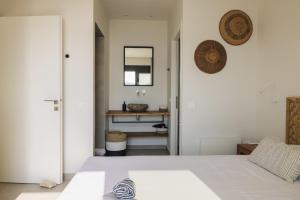 Gallery image of Villa Mare Incredible 3 bed villa private pool in Paleros +24 photos