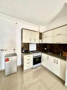 Dapur atau dapur kecil di Albania Dream Apartment 31