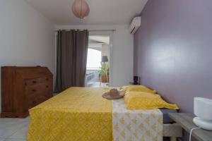 Voodi või voodid majutusasutuse Appartement Pleine Mer, face à la plage ! toas