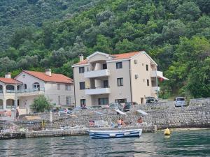 Fotografie z fotogalerie ubytování Apartmani Račeta v destinaci Kotor
