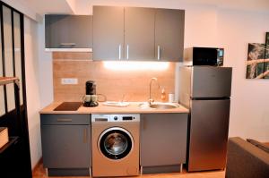 Kuchyň nebo kuchyňský kout v ubytování Dormir à Brioude - appartement 'esprit nature'