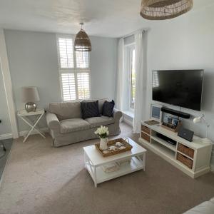 Gallery image of Swanage Bay Coastal Apartment in Swanage