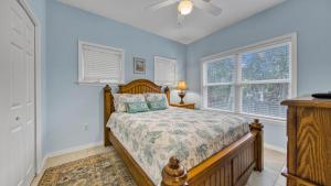 Voodi või voodid majutusasutuse Margarita Sunrise - Easy beach access on 30A 2 pools toas +42 fotot