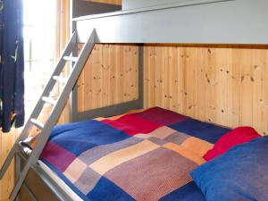 Postel nebo postele na pokoji v ubytování Holiday Home Skafjellstoga by Interhome