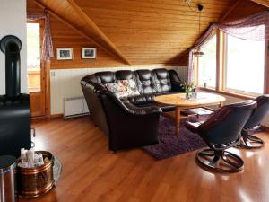 Et sittehjørne på Holiday Home Tussviki - FJS020 by Interhome