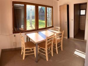 Fotografie z fotogalerie ubytování Holiday Home Kemp Stříbrný rybník-12 by Interhome v destinaci Hradec Králové