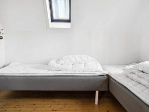 Postel nebo postele na pokoji v ubytování Holiday Home Jaakoppi - all inclusive - 275m from the sea by Interhome