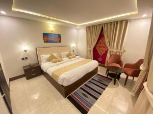 Maria Hotel and Resorts客房内的一张或多张床位