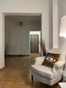 A seating area at 1 BedRoom Apt - Live Like A Local In Kolonaki