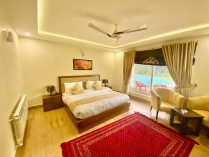 Maria Hotel and Resorts客房内的一张或多张床位