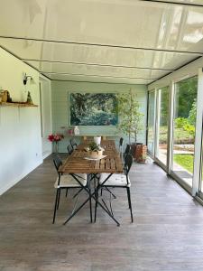 Les Touches-de-Pérignyにあるla maison d'hôtes des Charentesのギャラリーの写真