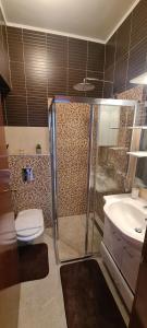 Ένα μπάνιο στο Apartment A&E Bjelasnica +59 φωτογραφίες