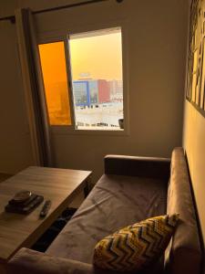 Room in Charming Apartment Locally-Centred客房内的一张或多张床位
