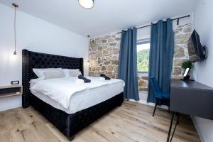 Кровать или кровати в номере Villa Copun with heated pool
