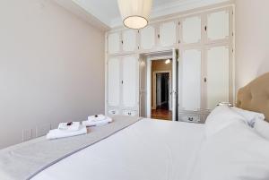 Gallery image of BMGA l Chic and Charm 3Bdr Apt in Coppedè District in Rome