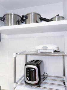 Una cocina o cocineta en Hideout Nimman, Privacy Villa