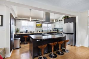 Gallery image of Carrera Cove - Amazing 3BR - Sleeps Up to 7 in Mississauga