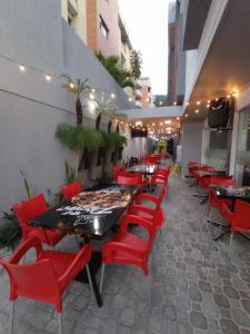 مطعم أو مكان آخر لتناول الطعام في Amir Hotel Boutique CA