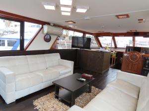 Un lugar para sentarse en Osaka Hokko Marina HULL