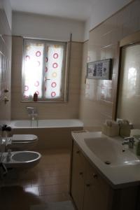 Koupelna v ubytování Lotus B&B