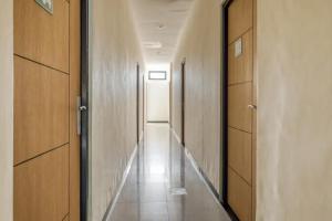 Fotografie z fotogalerie ubytování RedDoorz Syariah near Airlangga University Campus B v destinaci Surabaja