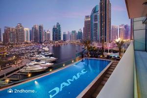 Bazen v nastanitvi oz. blizu nastanitve Seaside Splendor The Palm's Breathtaking View