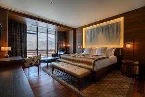 Postel nebo postele na pokoji v ubytování Yu Kiroro, Ski-in Ski-out Luxury Residences