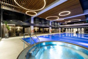 Bazén v ubytovaní Hotel Meta Resort & Vine SPA alebo v jeho blízkosti