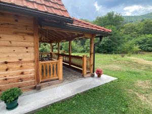 Jardí fora de Apartmani D&S