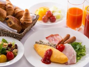 Svečiams siūlomi pusryčių variantai apgyvendinimo įstaigoje Shinjuku Prince Hotel