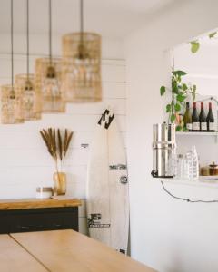 Afbeelding uit fotogalerij van Villa Sayulita Surfhouse in Seignosse +92 foto's