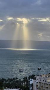 Afbeelding uit fotogalerij van נגיעה מהים in Tiberias +33 foto's